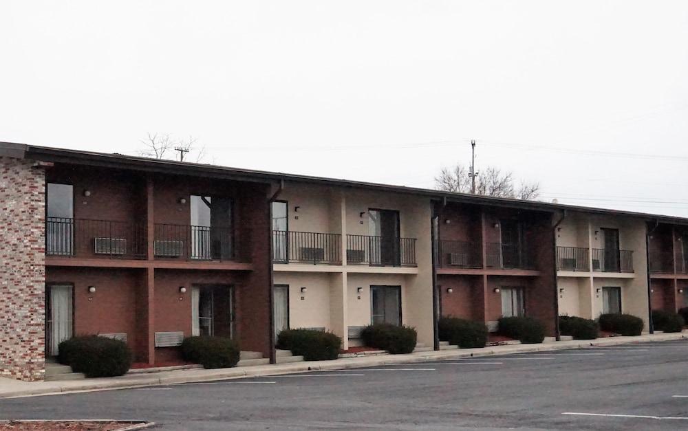 Travelodge By Wyndham Wytheville Ngoại thất bức ảnh